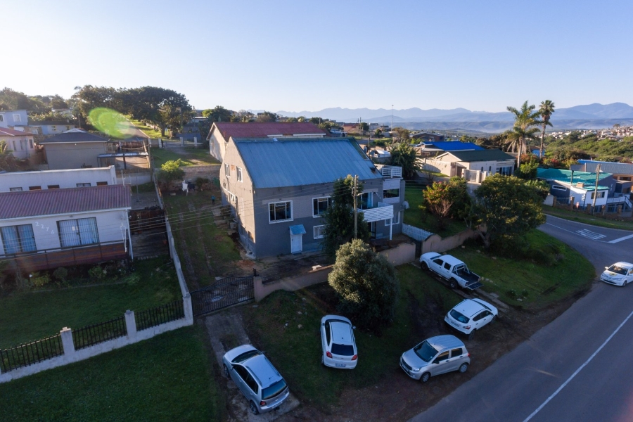 9 Bedroom Property for Sale in New Horizons Western Cape